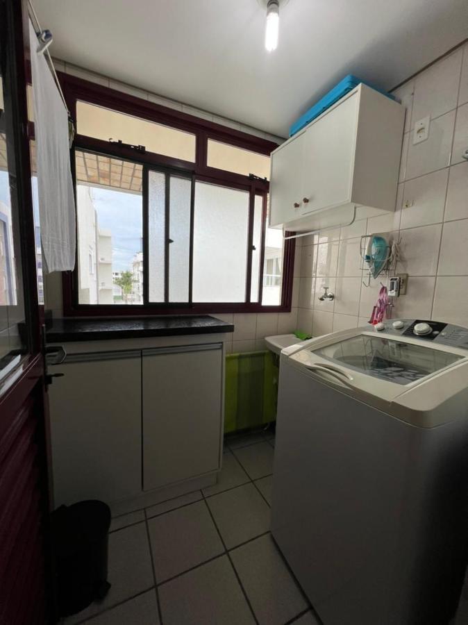 Familia Com Piscina Apartamento